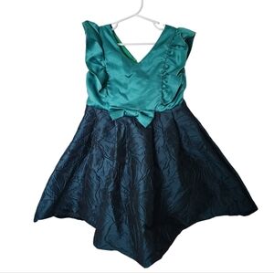 Girls' Emerald Green Dress – Size 120